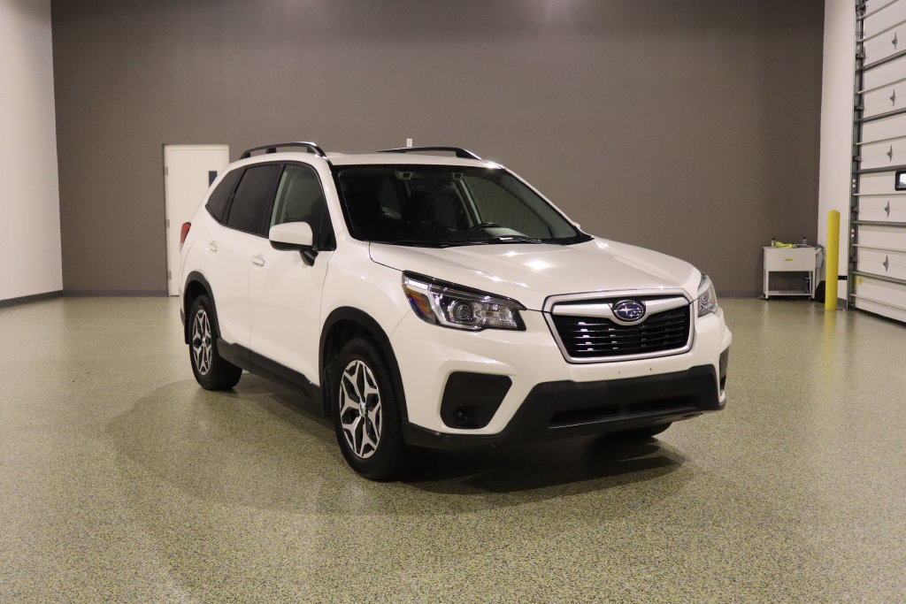 Used 2020 Subaru Forester Premium AWD/4WD image 1
