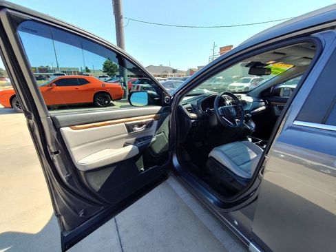 Used 2017 Honda CR-V Touring image 15
