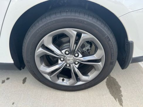 Used 2023 Honda Accord EX image 23