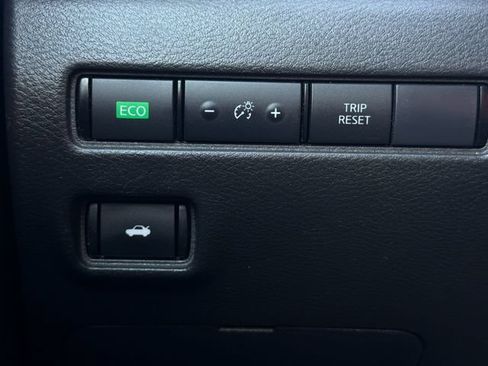 Used 2023 Nissan Sentra SV w/ All-Weather Package FWD image 27