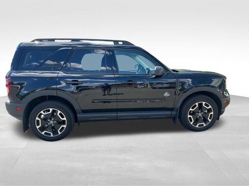 Used 2024 Ford Bronco Sport Outer Banks w/ Tech Package AWD/4WD image 2
