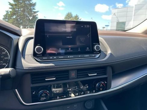 Certified 2023 Nissan Rogue SV w/ SV Premium B Package AWD/4WD image 24