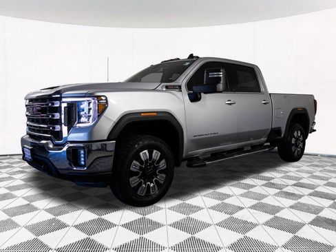 Used 2022 GMC Sierra 2500 SLE w/ SLE Value Package; image 9