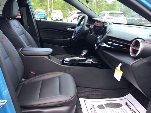 New 2026 Chevrolet Trax RS w/ Driver Confidence Package image 21