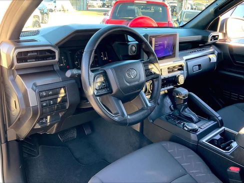 Used 2025 Toyota Tacoma SR5 image 17