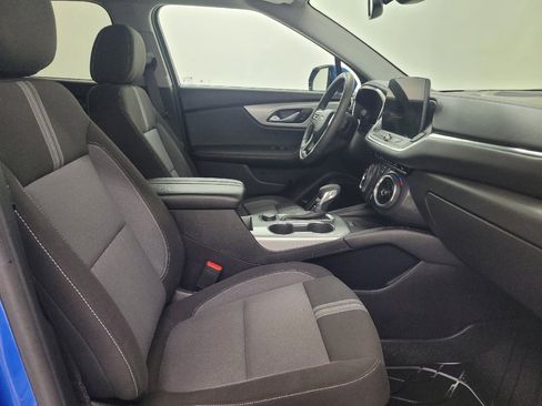 Used 2024 Chevrolet Blazer LT w/ Convenience Package FWD image 21