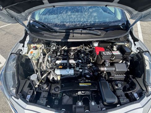 Used 2025 Nissan Versa SV FWD image 32