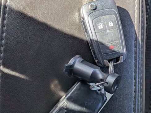 Used 2016 GMC Terrain SLE image 37