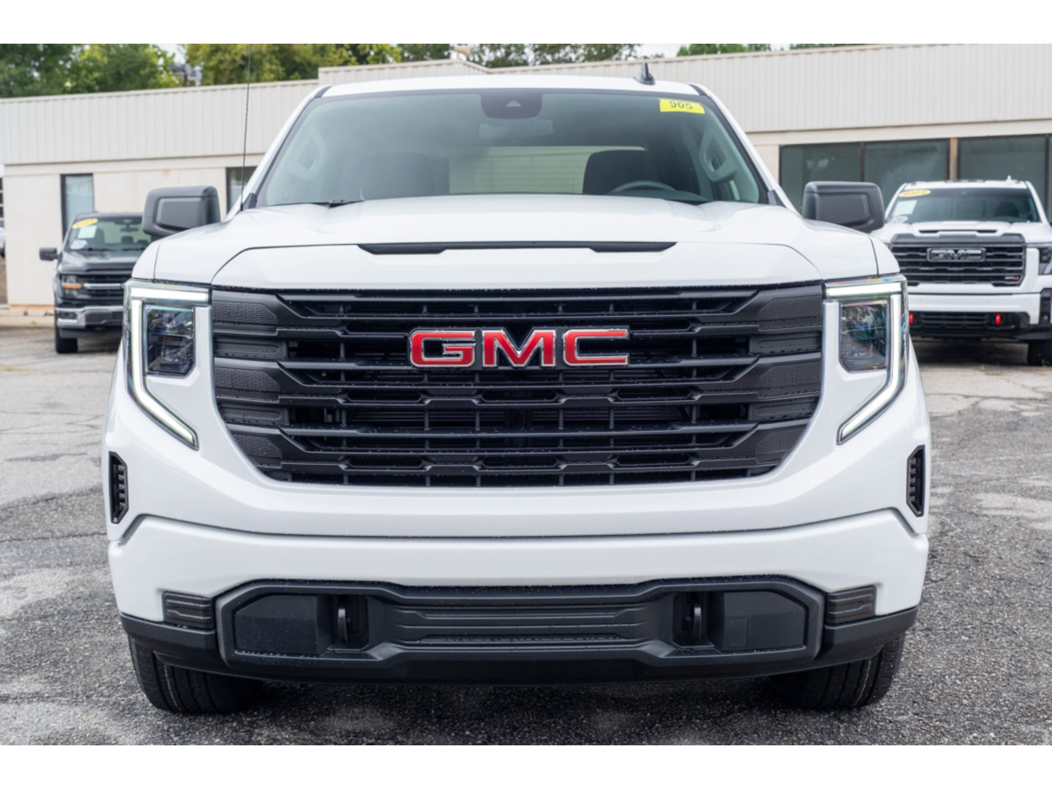 New 2026 GMC Sierra 1500 Pro w/ Graphite Edition AWD/4WD image 3