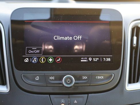 Used 2024 Chevrolet Malibu LT image 52