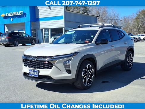 New 2026 Chevrolet Trax RS w/ Sunroof Package image 1