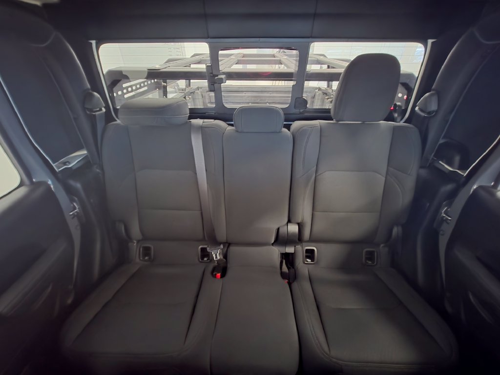 Used 2022 Jeep Gladiator Sport AWD/4WD image 25