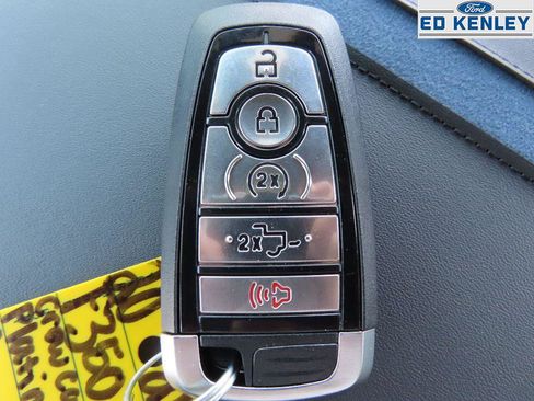 New 2025 Ford F350 Platinum w/ FX4 Off-Road Package image 16