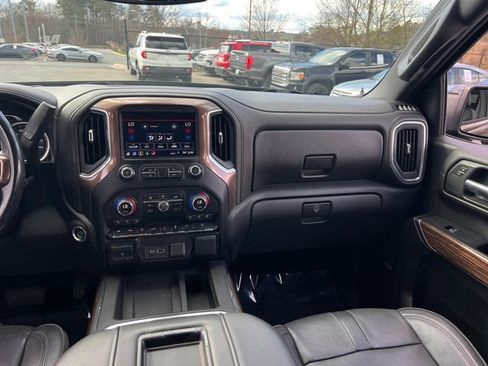 Used 2019 Chevrolet Silverado 1500 High Country image 16