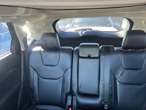 Used 2019 Ford Edge Titanium w/ Cold Weather Package AWD/4WD image 4