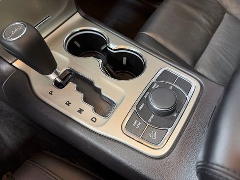 Used 2013 Jeep Grand Cherokee Limited AWD/4WD image 16