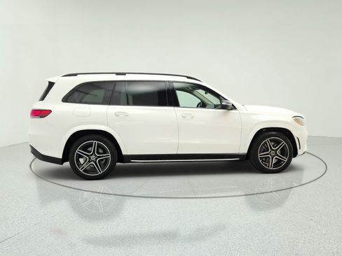 Used 2023 Mercedes-Benz GLS 450 4MATIC image 4