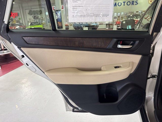Used 2016 Subaru Outback 2.5i Limited AWD/4WD image 30