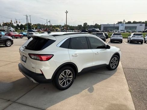 Used 2020 Ford Escape SEL FWD image 7