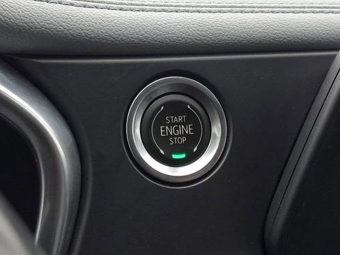 Used 2020 Chevrolet Blazer LT FWD image 25