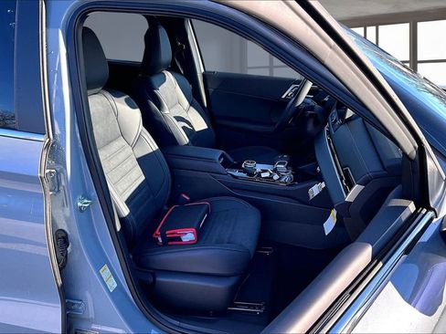 New 2026 Mitsubishi Outlander SE image 12