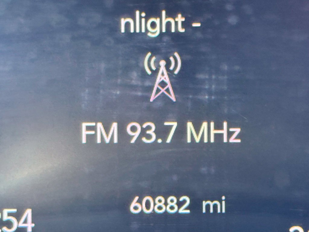 Used 2025 Chrysler Pacifica Select FWD image 20