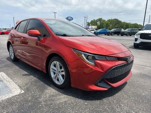Used 2019 Toyota Corolla SE FWD image 3