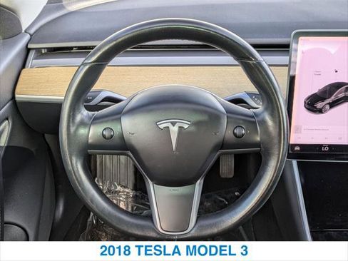 Used 2018 Tesla Model 3 Long Range image 15