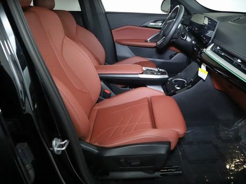 Used 2026 BMW X1 xDrive28i AWD/4WD image 38