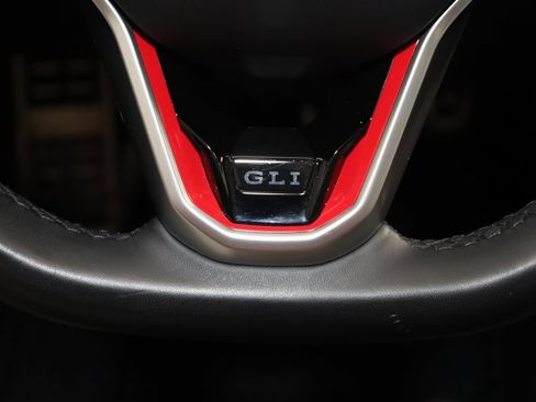 Used 2024 Volkswagen Jetta GLI Autobahn image 37