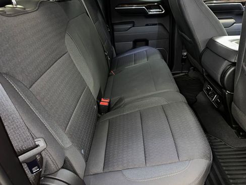 Used 2023 GMC Sierra 1500 Elevation image 28