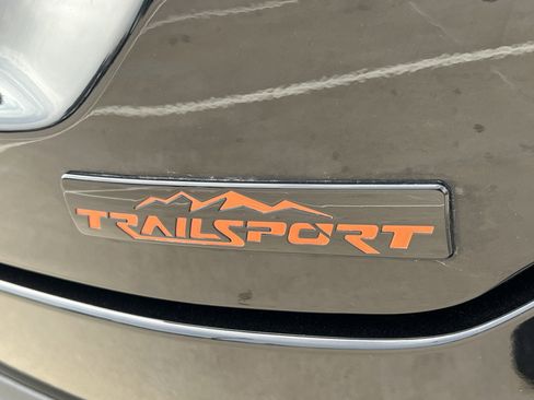 Used 2024 Honda Pilot TrailSport image 13