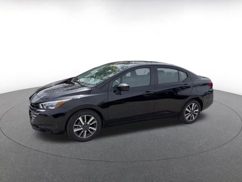 Used 2025 Nissan Versa SV FWD image 8