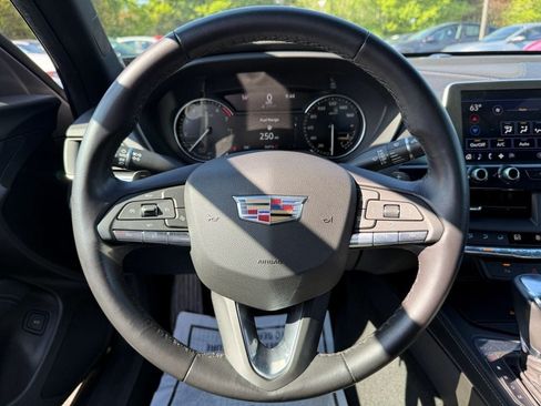 Used 2023 Cadillac CT4 Luxury RWD image 14