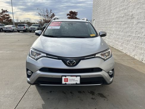 Used 2018 Toyota RAV4 XLE image 2