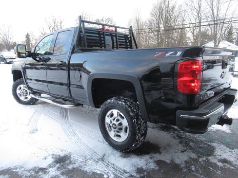 Used 2018 Chevrolet Silverado 2500 LT w/ LT Convenience Package image 16