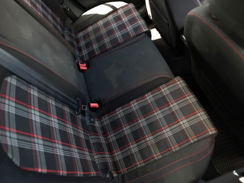 Used 2015 Volkswagen GTI S image 18