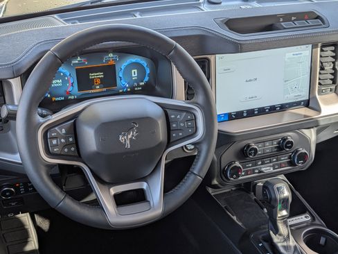 New 2025 Ford Bronco Outer Banks image 12