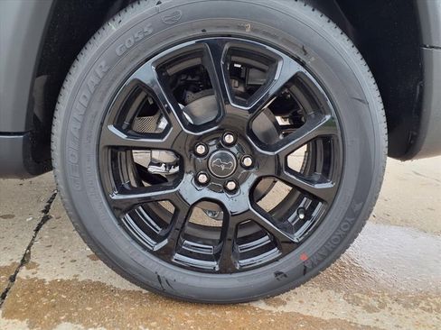 New 2026 Jeep Compass Latitude AWD/4WD image 27
