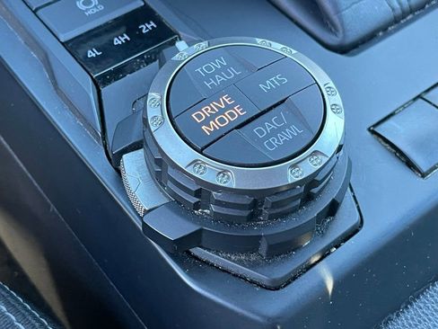 Used 2024 Toyota Tacoma TRD Off-Road image 21