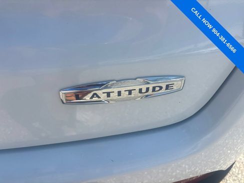Used 2024 Jeep Compass Latitude AWD/4WD image 13