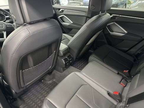 Used 2025 Audi Q3 2.0T Premium w/ Convenience Package image 7