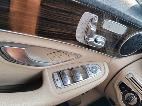 Used 2020 Mercedes-Benz C 300 Sedan image 24