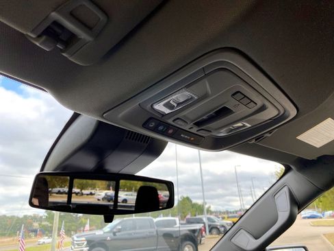 Used 2024 Chevrolet Silverado 1500 LT Trail Boss w/ Convenience Package II image 25