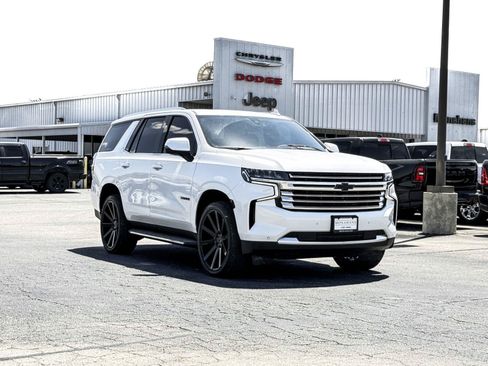 Used 2022 Chevrolet Tahoe High Country AWD/4WD image 6