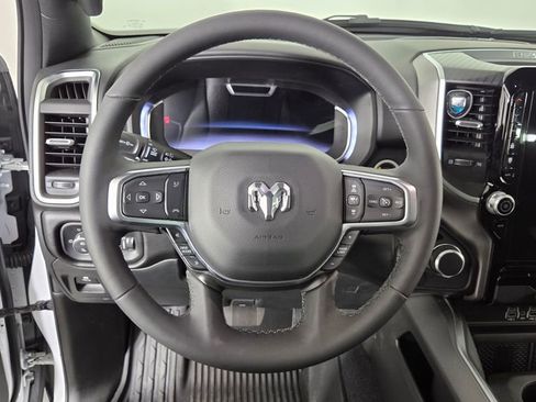 Used 2025 RAM 1500 Big Horn AWD/4WD image 16