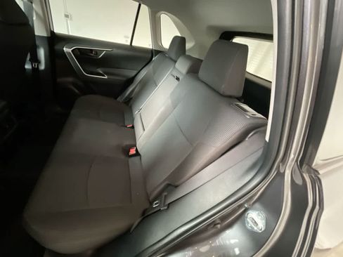 Used 2024 Toyota RAV4 LE AWD/4WD image 22