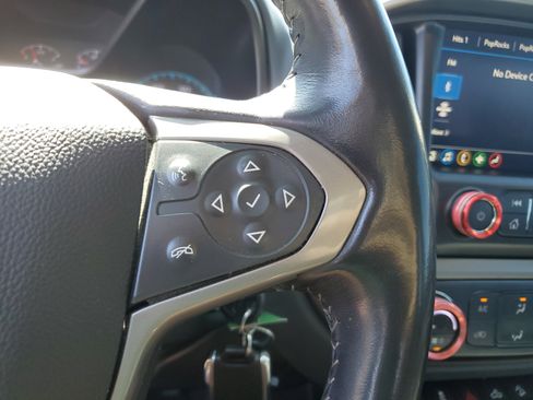 Used 2022 Chevrolet Colorado Z71 w/ Z71 Midnight Edition AWD/4WD image 14