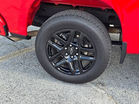 Used 2025 Chevrolet Silverado 1500 Custom AWD/4WD image 12