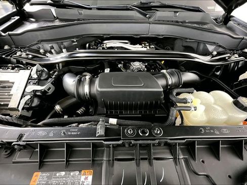 Used 2021 Ford Explorer Platinum w/ Equipment Group 601A image 9